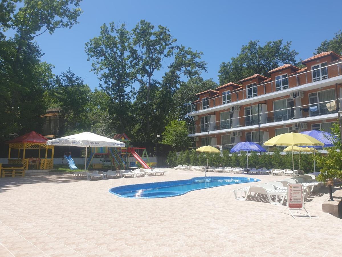 Hotel Maria Китен Екстериор снимка